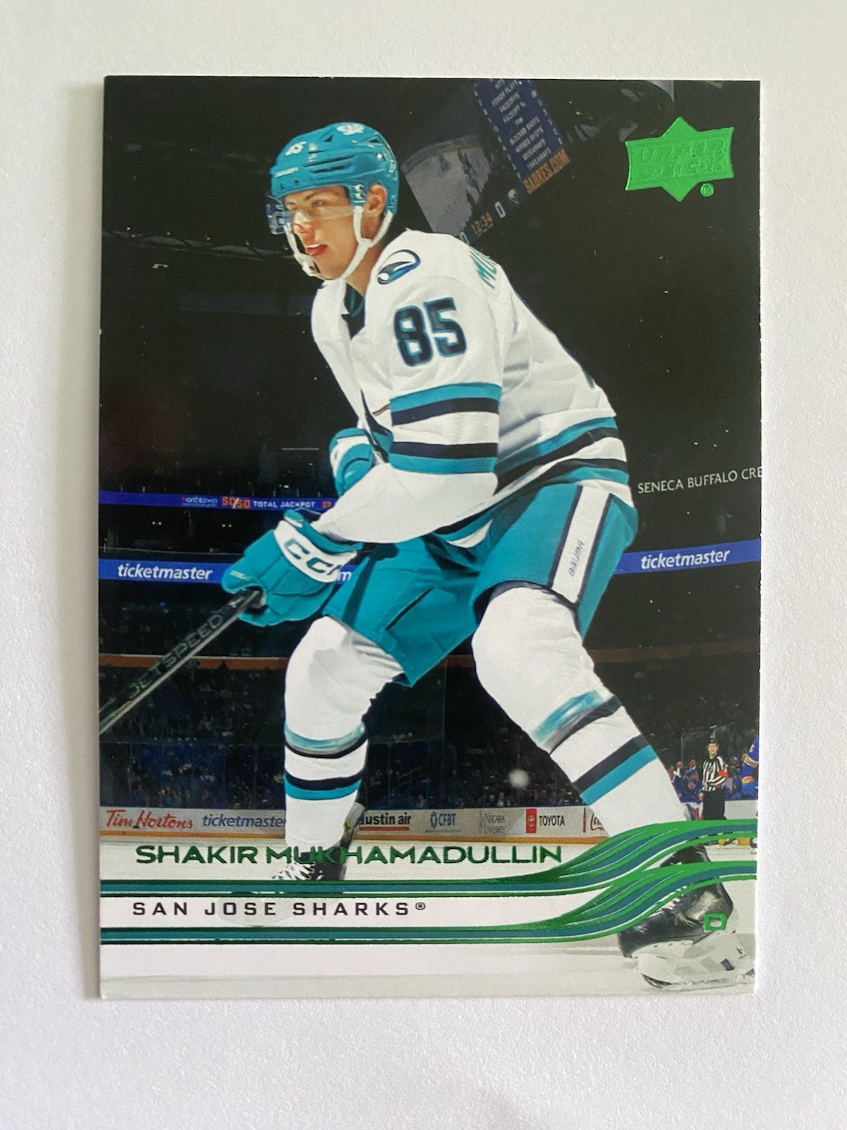 2025-26 Upper Deck Series 2 – Holiday Exclusive Green #393 Shakir Mukhamadullin