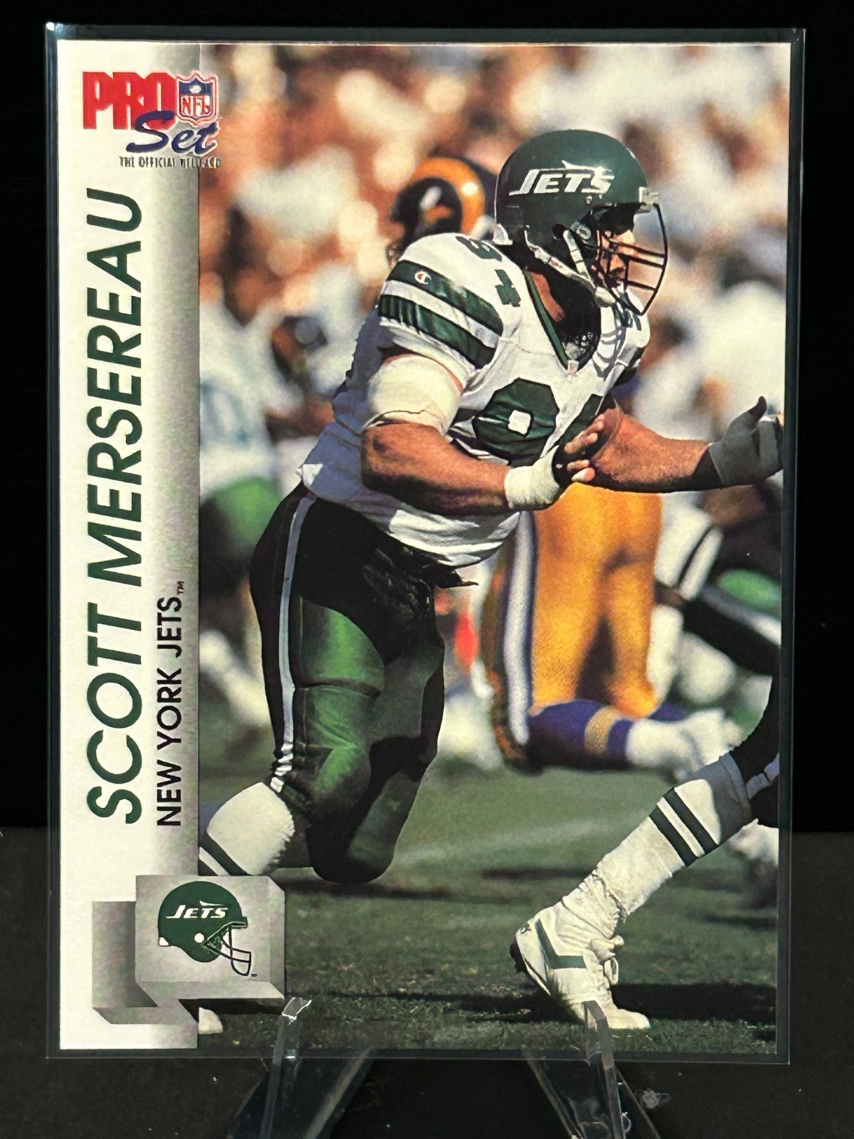 1992 Pro Set Football Cards (601-700), Pick your Card and Complete Your Set!