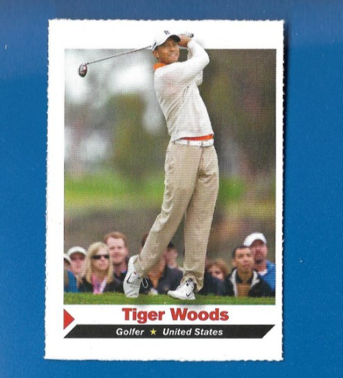 2013 SI Sports Illustrated Kids Tiger Woods Mis-Print (Pink Back), PGA Golf #239
