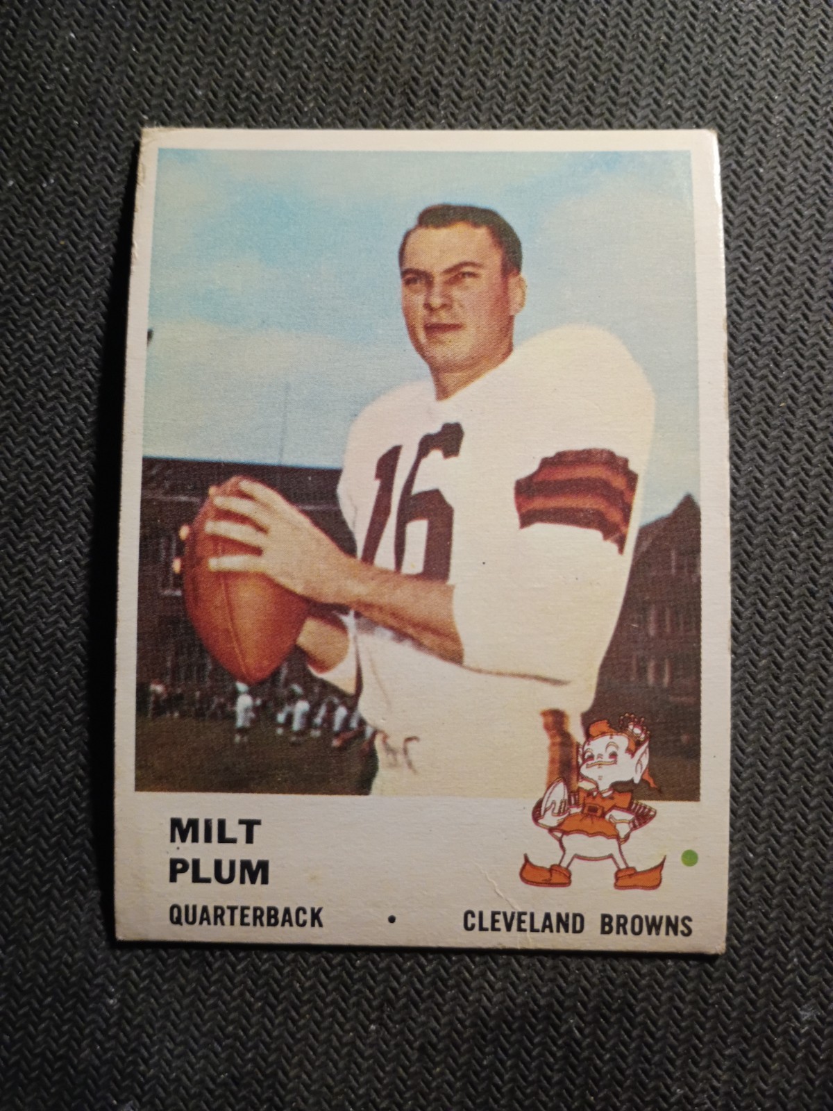 1961 Fleer #10 Milt Plum Cleveland Browns No Creases Read