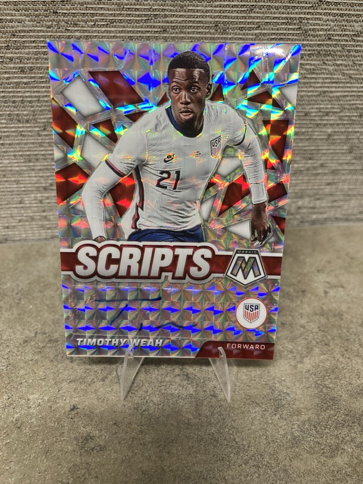 2021-2022 Panini Mosaic FIFA Road to World Cup – Timothy Weah Scripts Auto USMNT