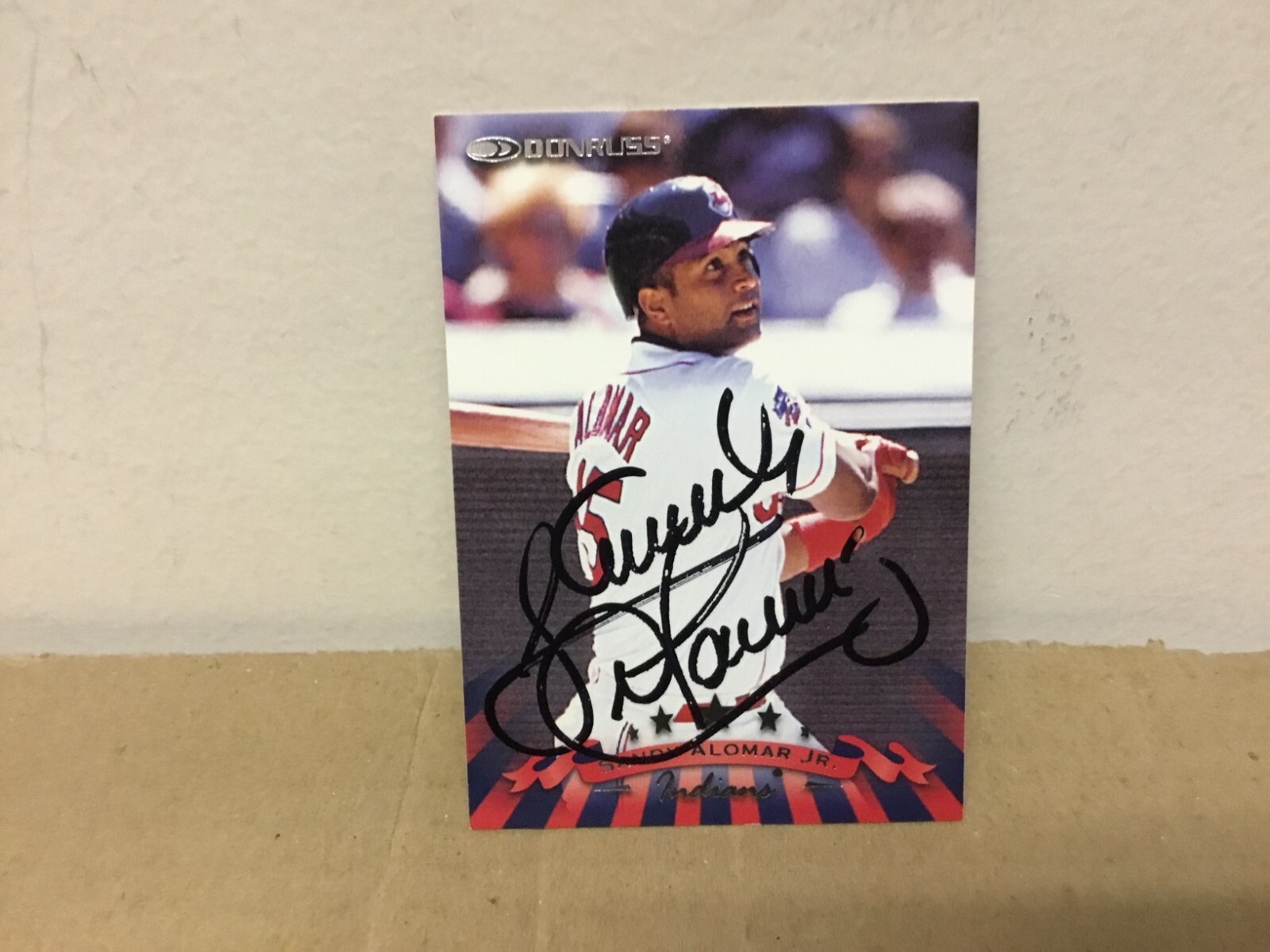 Sandy Alomar Jr. Autographed Card – 1998 Donruss Baseball – Indians