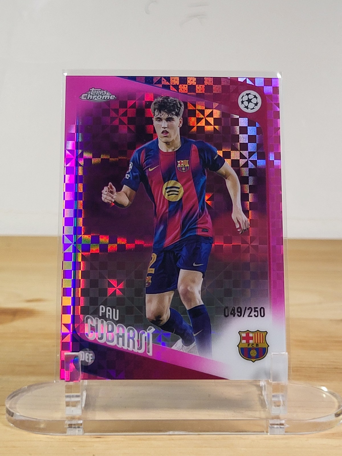 2025-26 Topps Chrome UEFA #183 Pau Cubarsi Pink X-Fractor /250 FC Barcelona