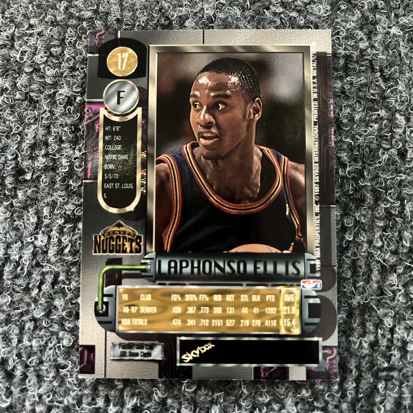 1997-98 Metal Universe LaPhonso Ellis #17