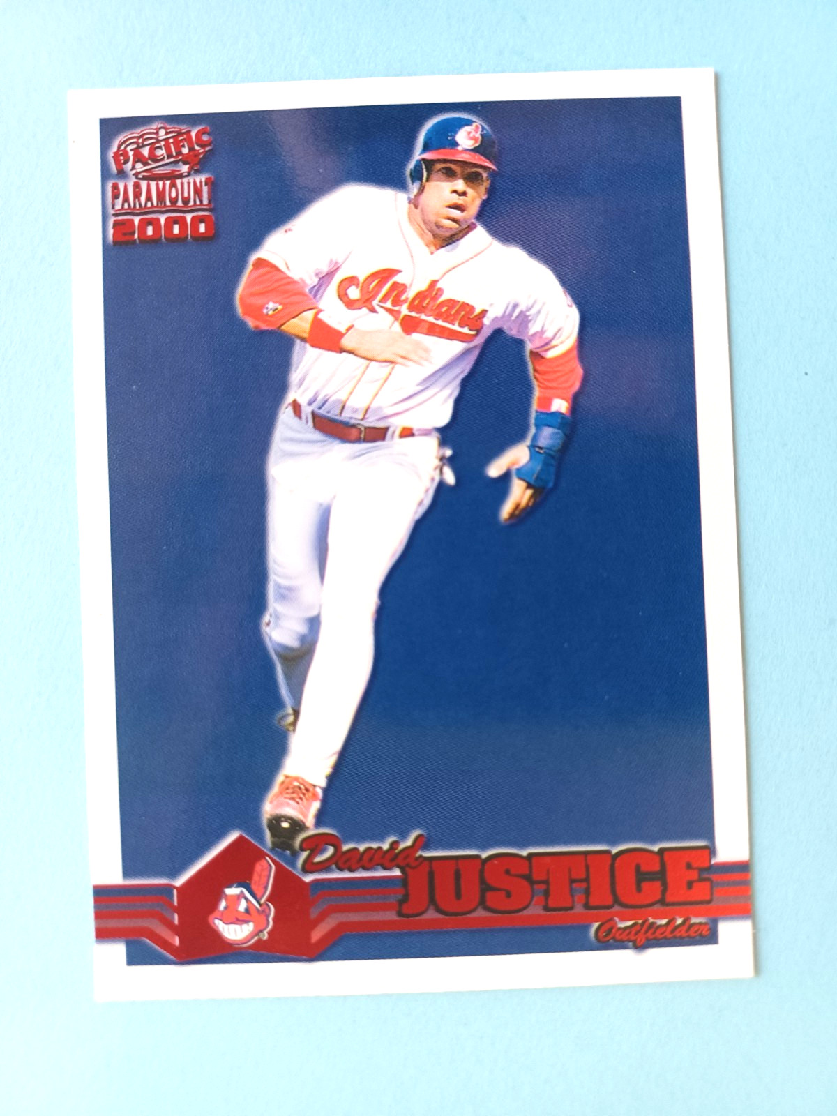 2000 PACIFIC PARAMOUNT DAVID JUSTICE #70 RUBY RED PARALLEL CLEVELAND INDIANS