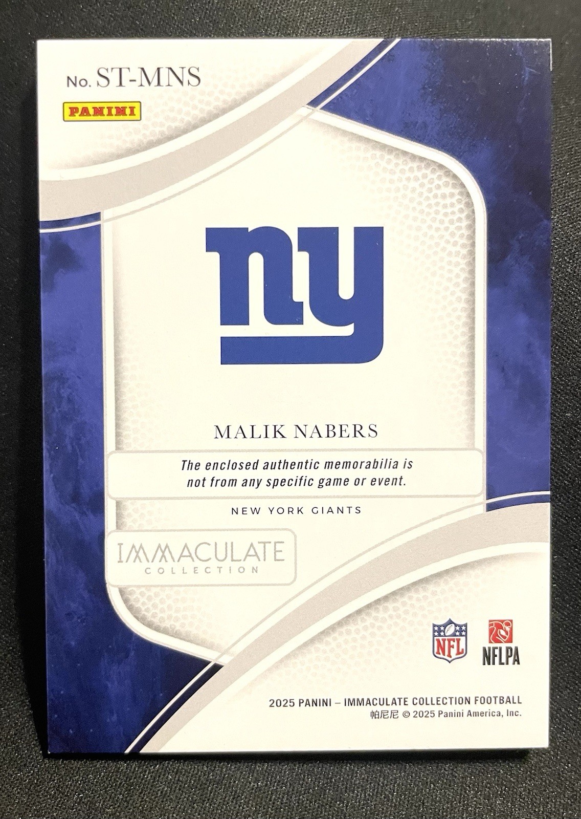 1 /15 🔥 Malik Nabers Sideline Towel Giants Patch 2025 Panini Immaculate