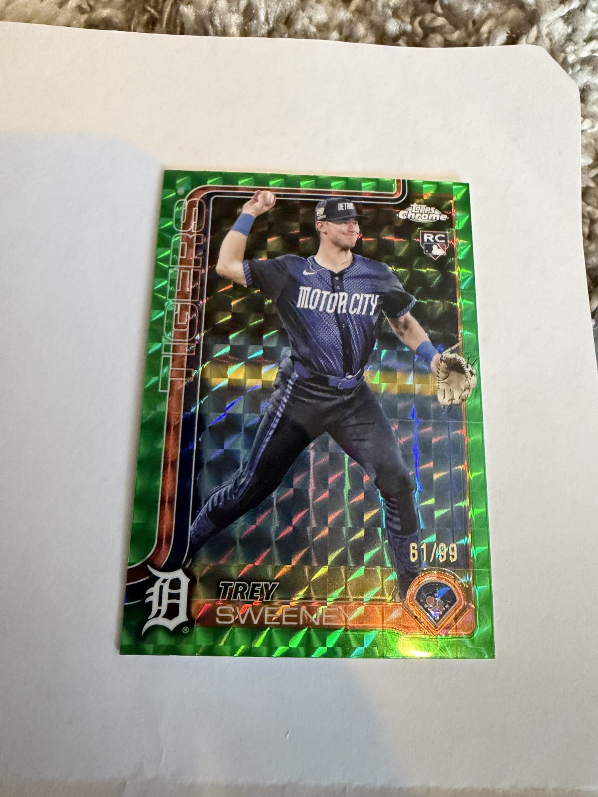 Trey Sweeney 2025 Topps Chrome 6 Green Geometric Refractor 61/99