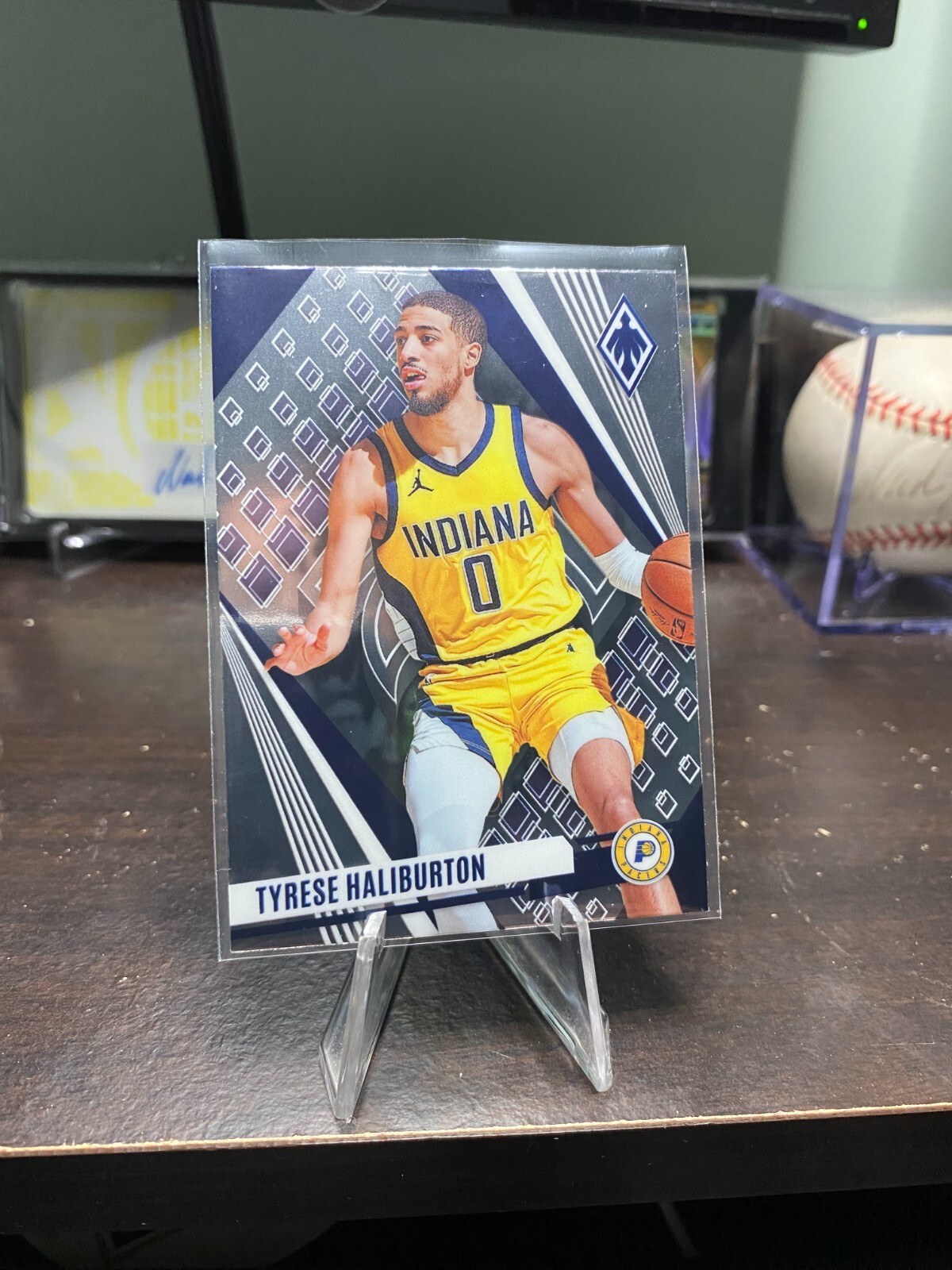 2023-24 Panini Phoenix – Tyrese Haliburton #99