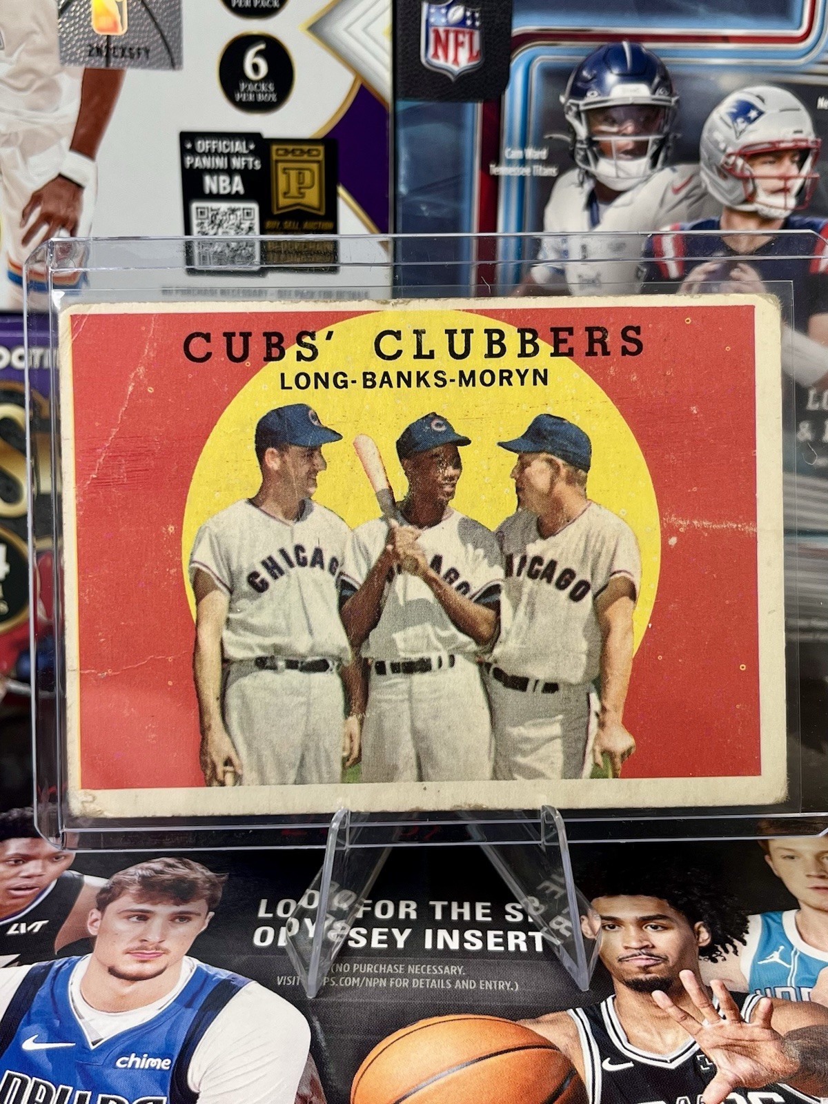 1959 Topps Cubs’ Clubbers Ernie Banks, Dale Long, Walt Moryn #147 Chicago