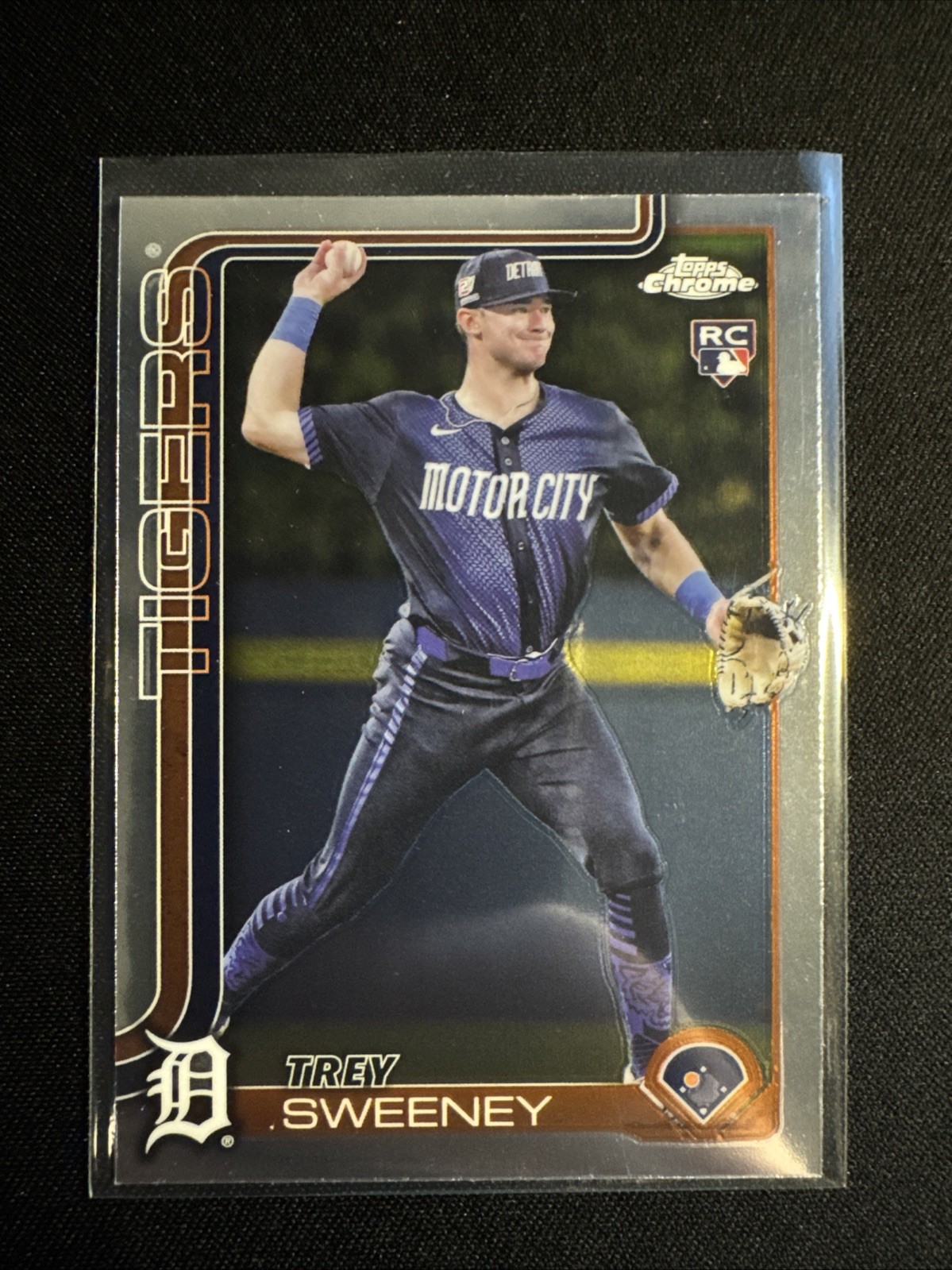 2025 Topps Chrome Trey Sweeney RC #6 Detroit Tigers Rookie MLB Baseball Card