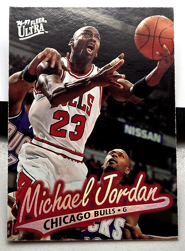 MICHAEL JORDAN 1996-97 Fleer Ultra {#16} – looks clean
