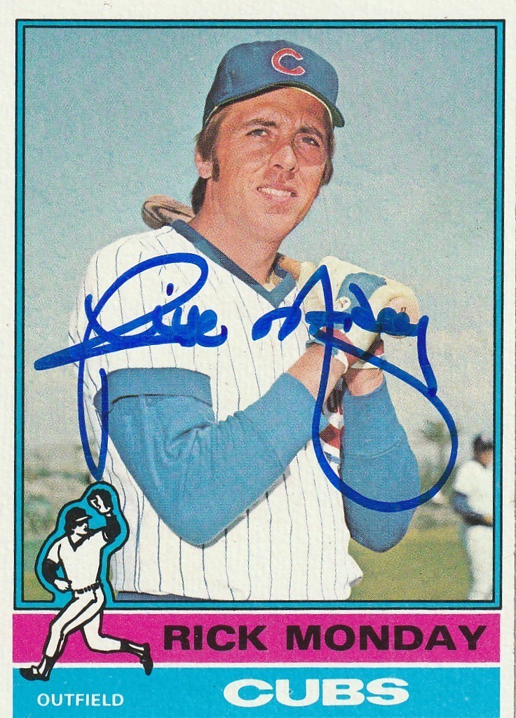 RICK MONDAY CHICAGO CUBS 1976 TOPPS SIGNED CARD #251