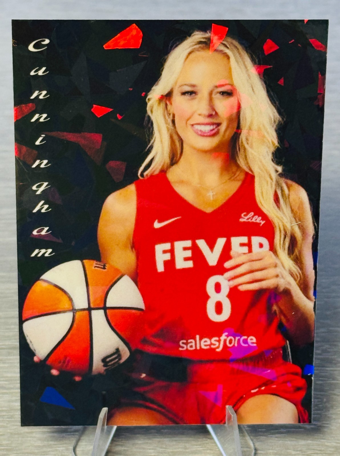 🔥🏀SOPHIE CUNNINGHAM 2025 Black Cracked Ice Refractor #FEVER MEGASTAR!!!🏀🔥
