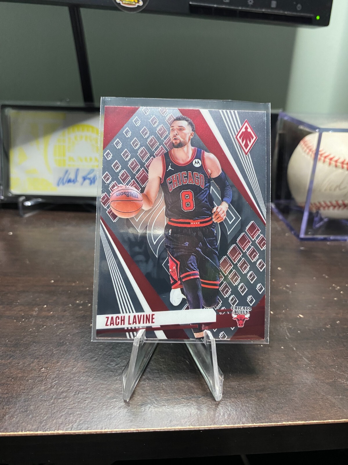 2023-24 Panini Phoenix – Zach LaVine #84