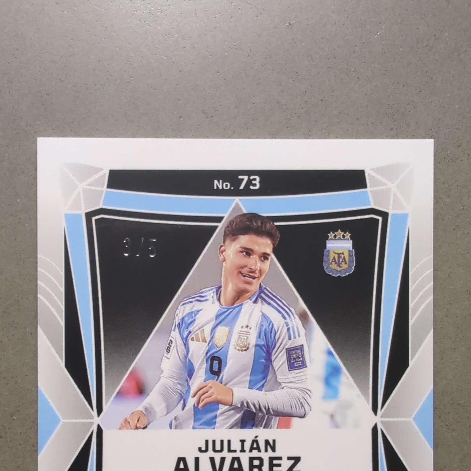 Julian Alvarez 2024-25 Panini Obsidian Electric Etch Green #3/5 #73 Argentina