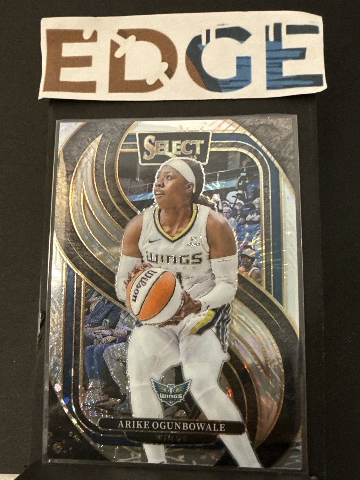 Arike Ogunbowale 2025 Panini Select Premier Level Silver Party Prizm SP Dallas