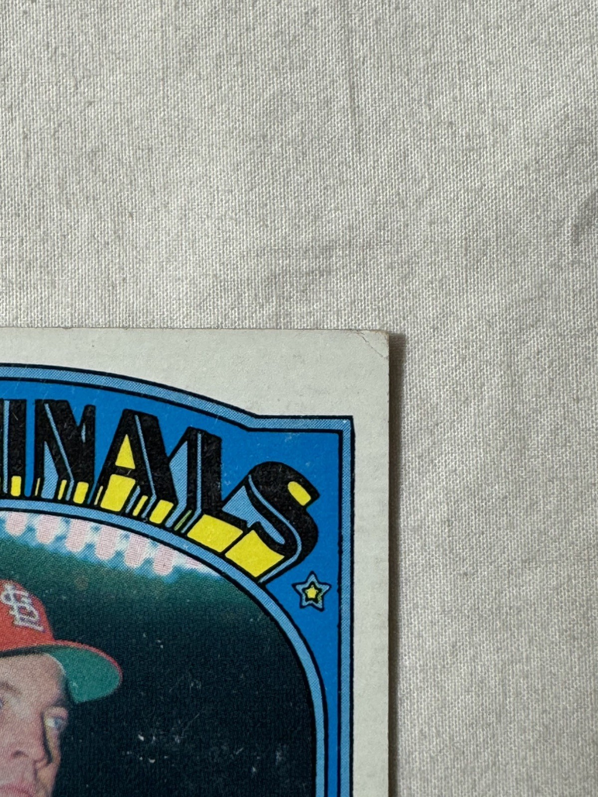 Vintage 1972 Topps Stan Williams • Pitcher • St. Louis Cardinals • Card #9