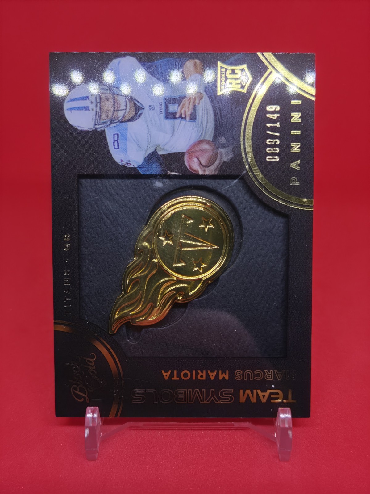 2015 Panini Black Gold – Team Symbols Marcus Mariota #TMS-58 /149 (RC) 🔥