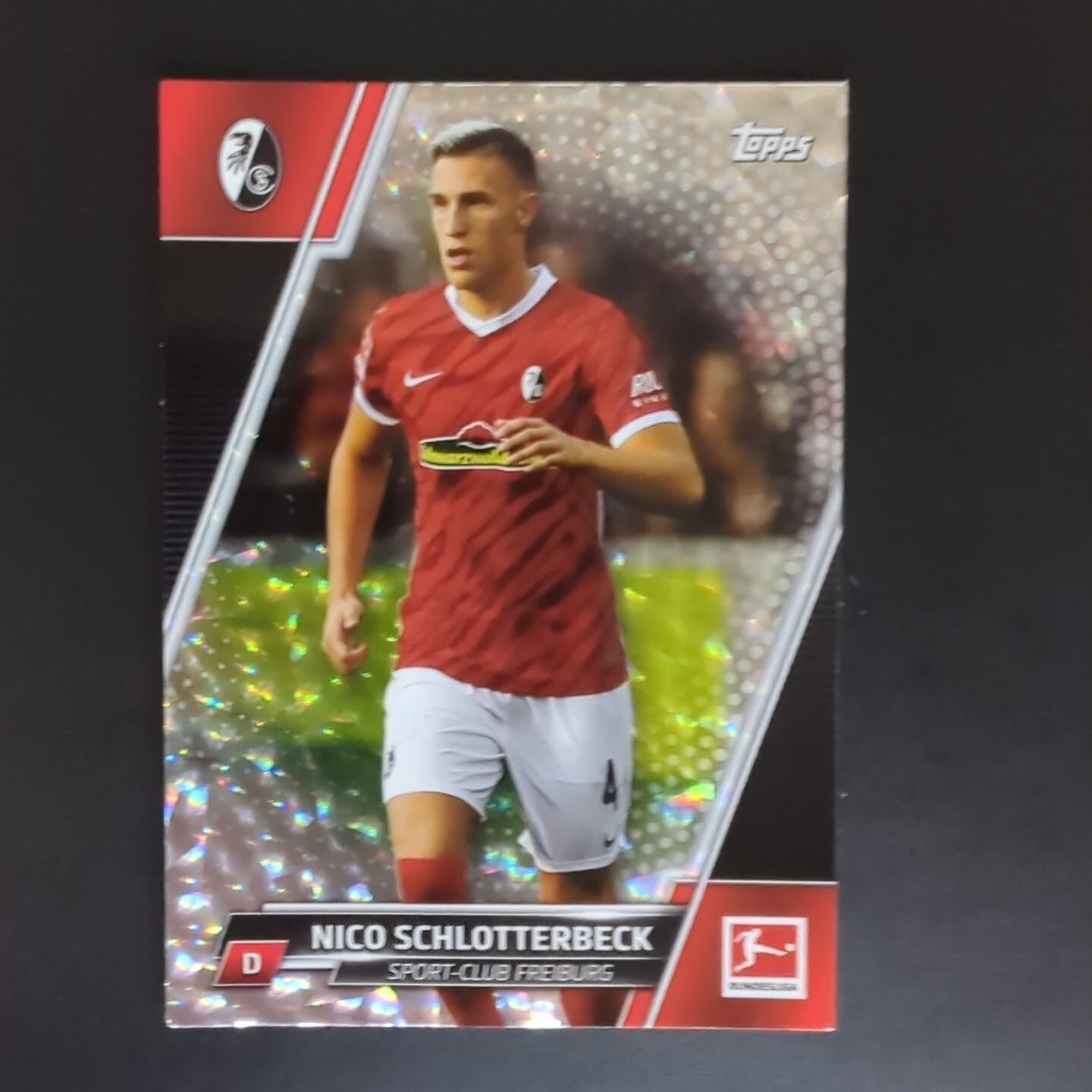 Nico Schlotterbeck 2021-22 Topps Bundesliga #77 Speckle Foil Parallel Freiburg