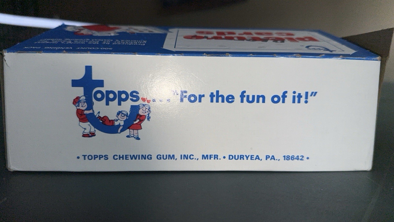 1981 Vintage Topps Vending Card Box – 500 Count Vending Pack (UNSEARCHED)