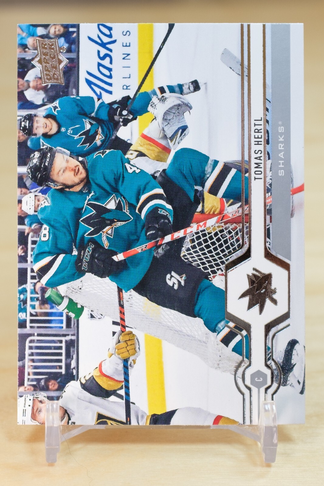 2019-20 Upper Deck Series 1 Base #163 Tomas Hertl – San Jose Sharks