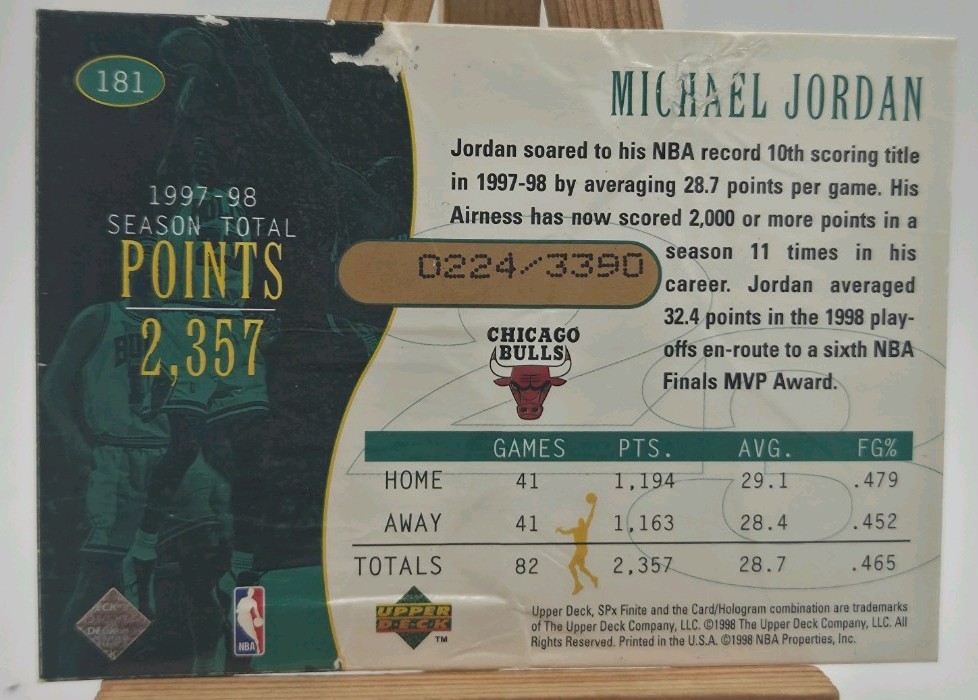 Michael Jordan 1998-99 SPx Finite #181 Short Print 0224/3390 *Wrinkled