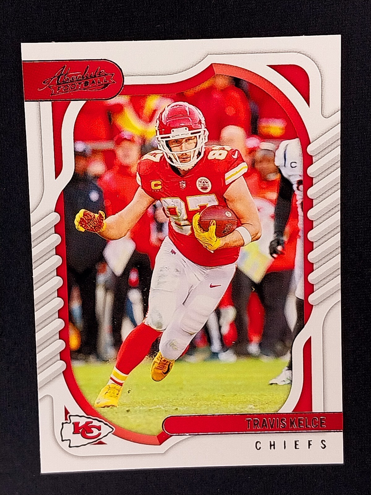 2022 Panini Absolute – Travis Kelce #37