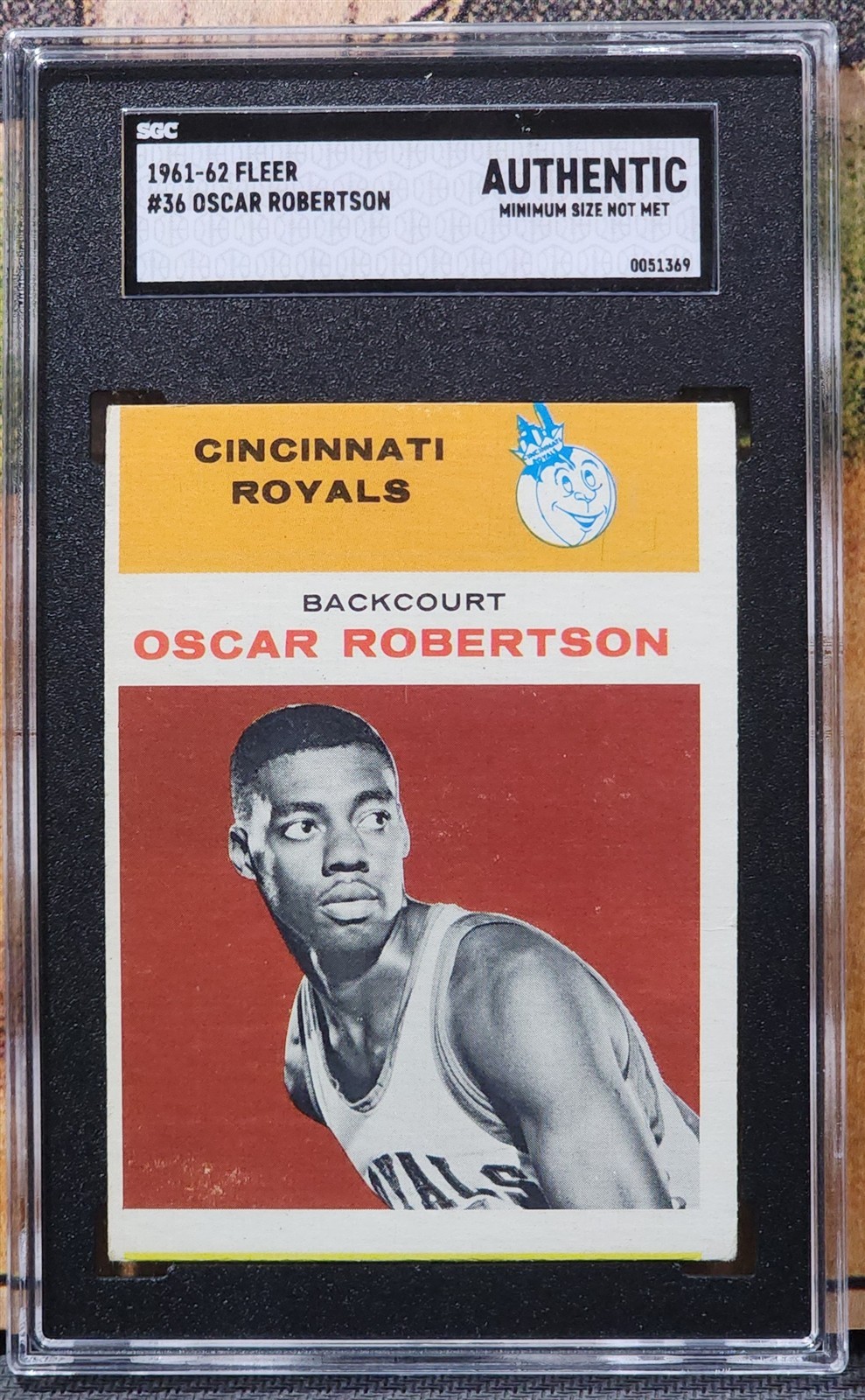 OSCAR ROBERTSON 1961 Fleer Basketball #36 RC Rookie SGC AUTHENTIC CINCINNATI HOF