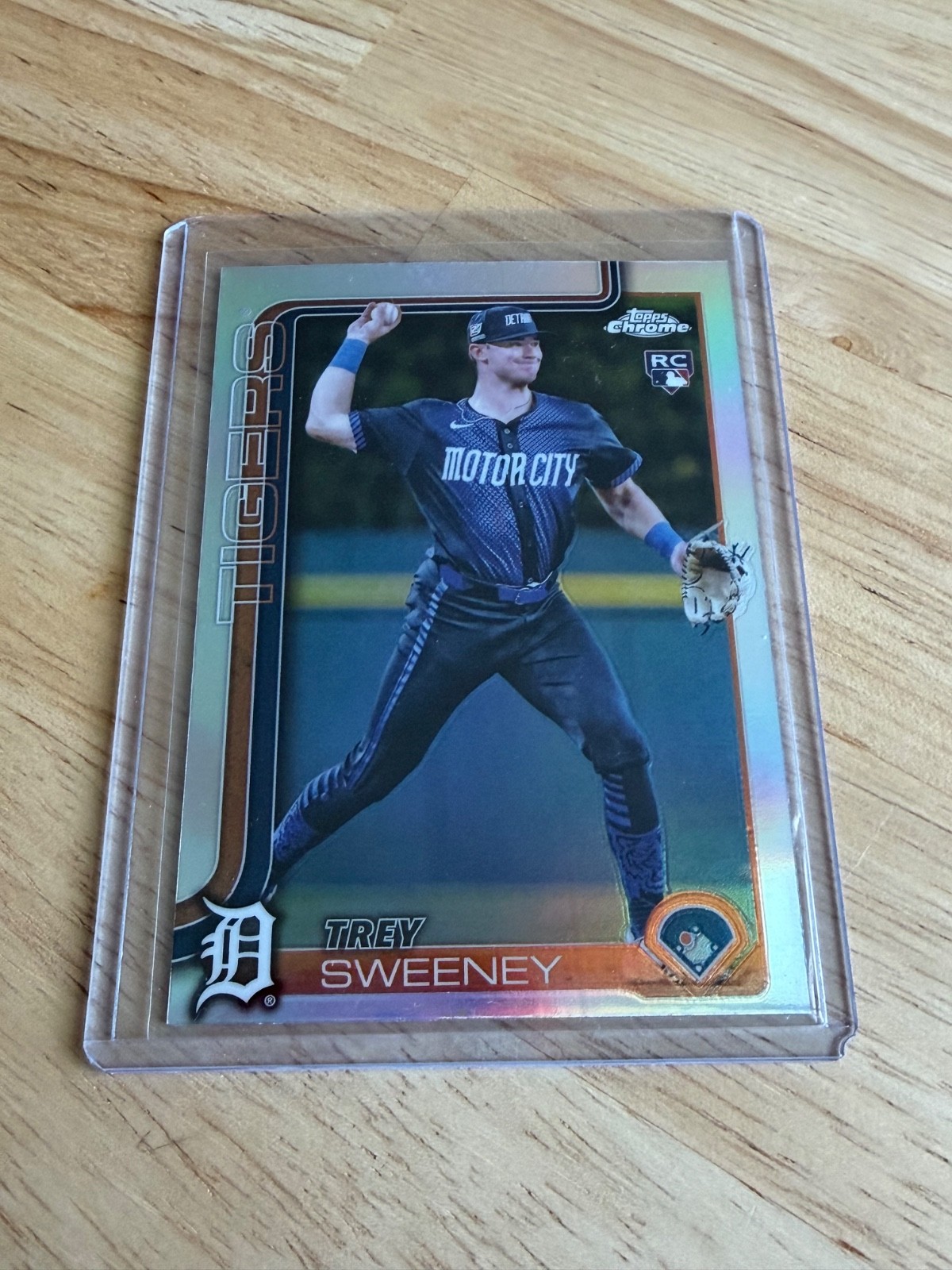 2025 Topps Chrome – Trey Sweeney #6 Refractor (RC)
