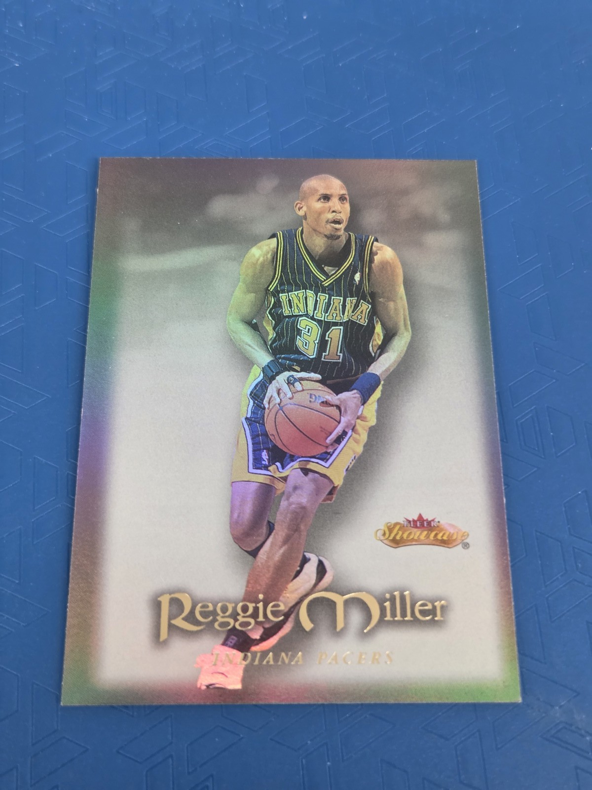 2000-01 Fleer Showcase #49 Reggie Miller Indiana Pacers BASKETBALL Card 3M