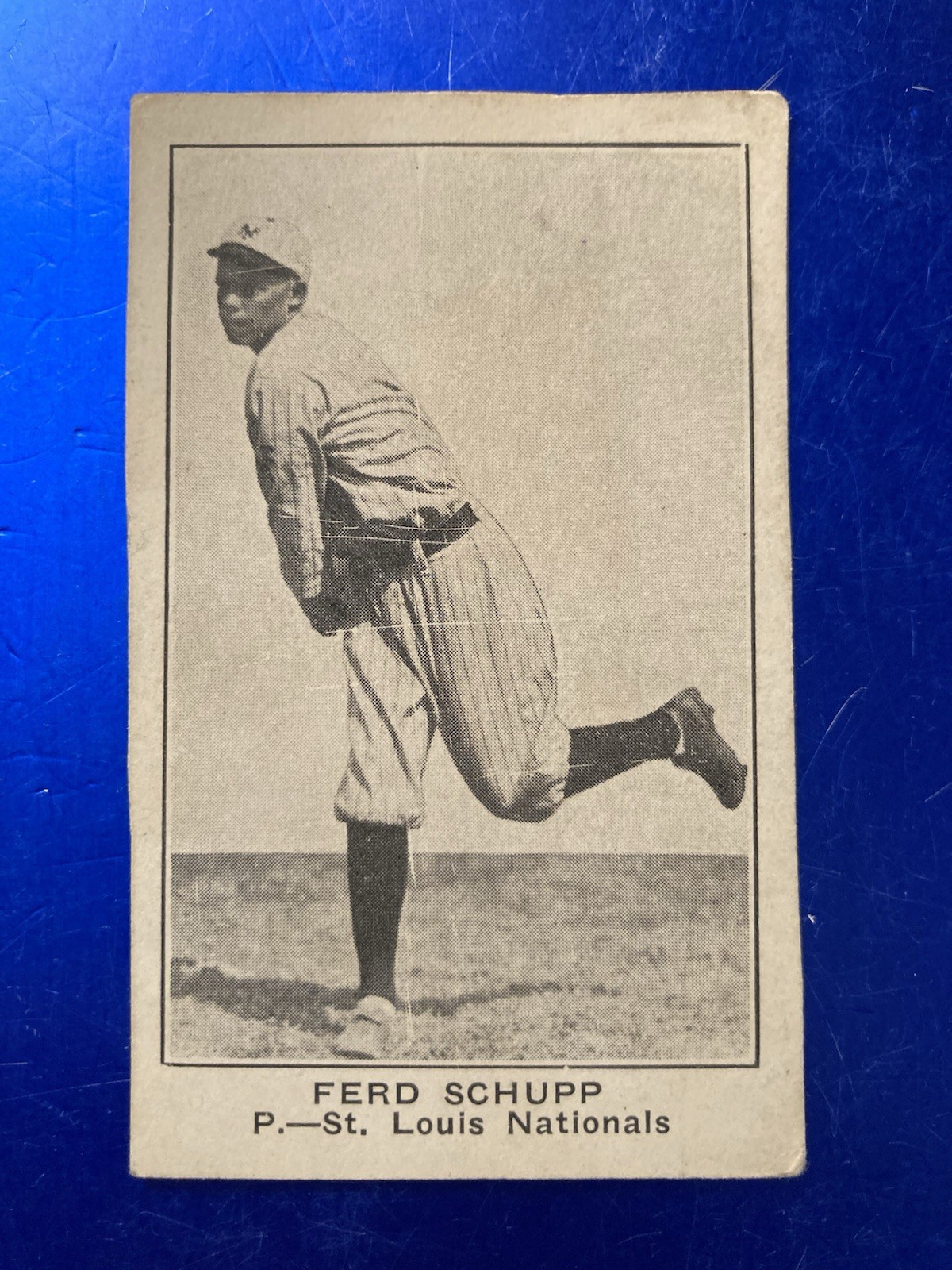 1922 W575-1 Baseball Strip Card – Ferd Schupp – Hand Cut