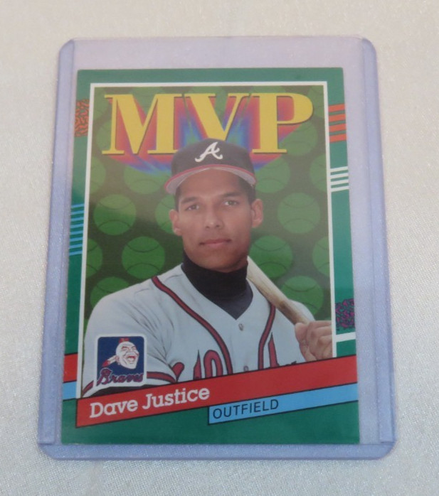 1990 Leaf MVP David Justice Baseball Card #402 – 35 PT Sleeve