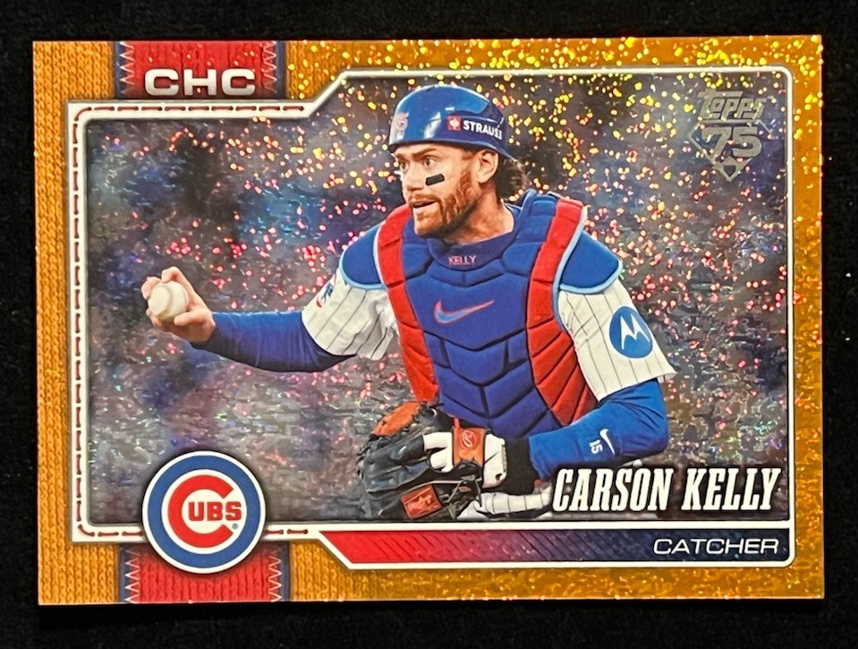 2026 Topps Series 2 – Orange Holofoil /25 – Carson Kelly – Cubs – #686