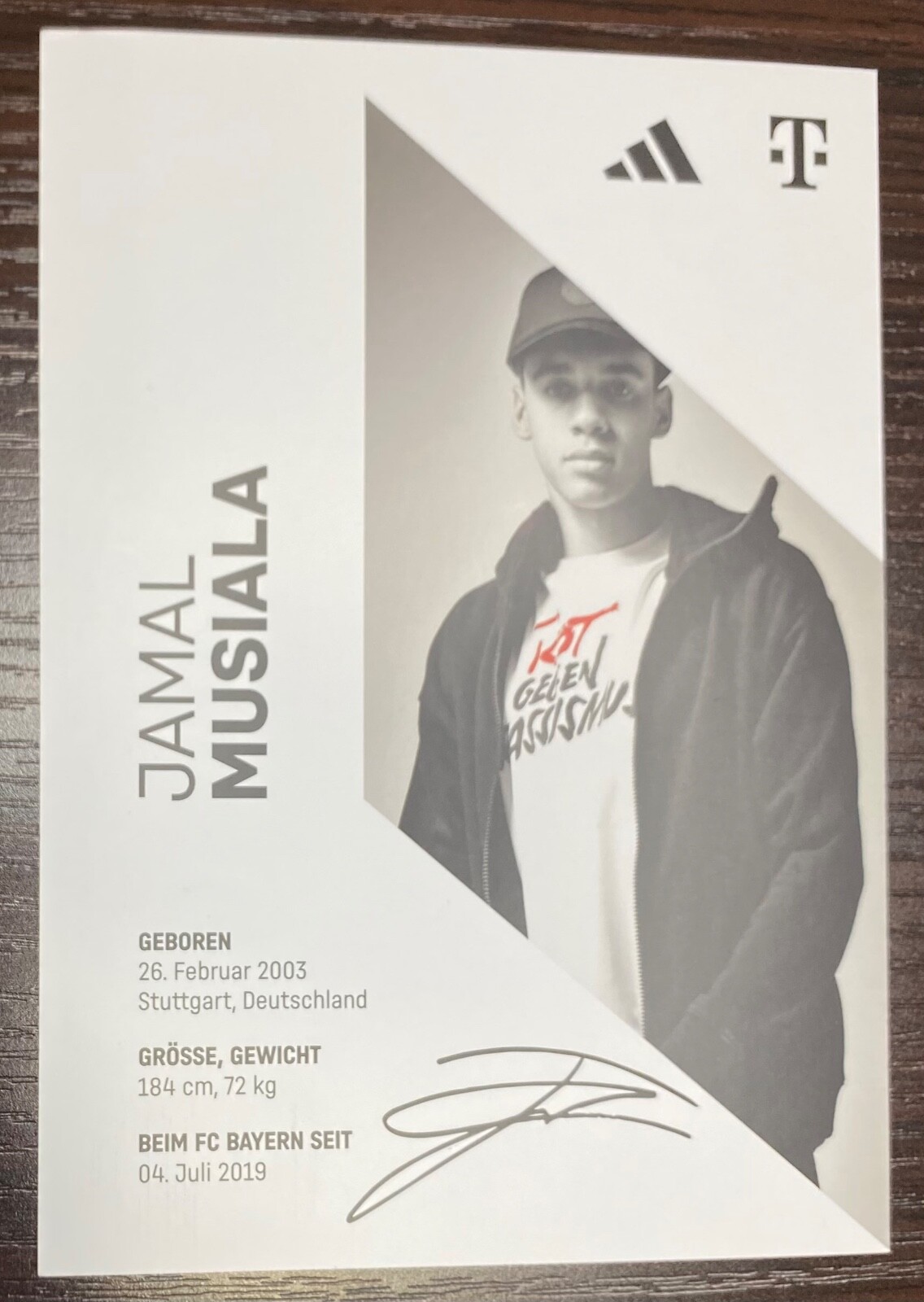2023/2024 Jamal Musiala Signed Bayern Munich Club Card Authentic Auto Germany