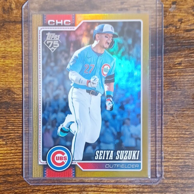 Topps 2026 Series 2 Seiya Suzuki Chicago Cubs #685 Gold Serial Numbered 36/50