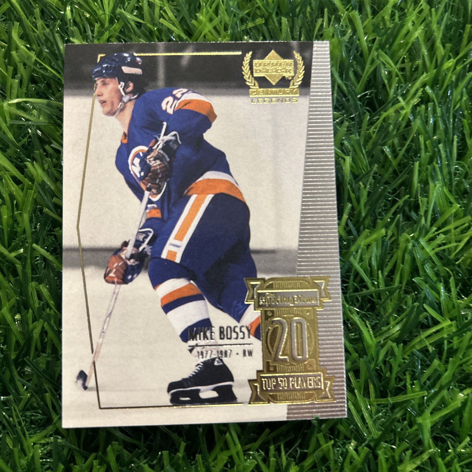 1999-00 Upper Deck Century Legends #20 Mike Bossy New York Islanders H21