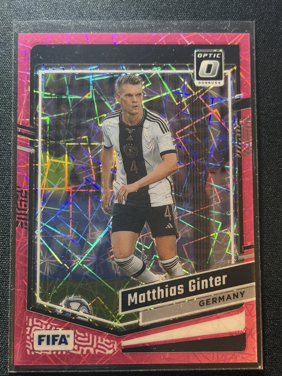 2023-24 Donruss #29 Matthias Ginter Pink Cubic #/99