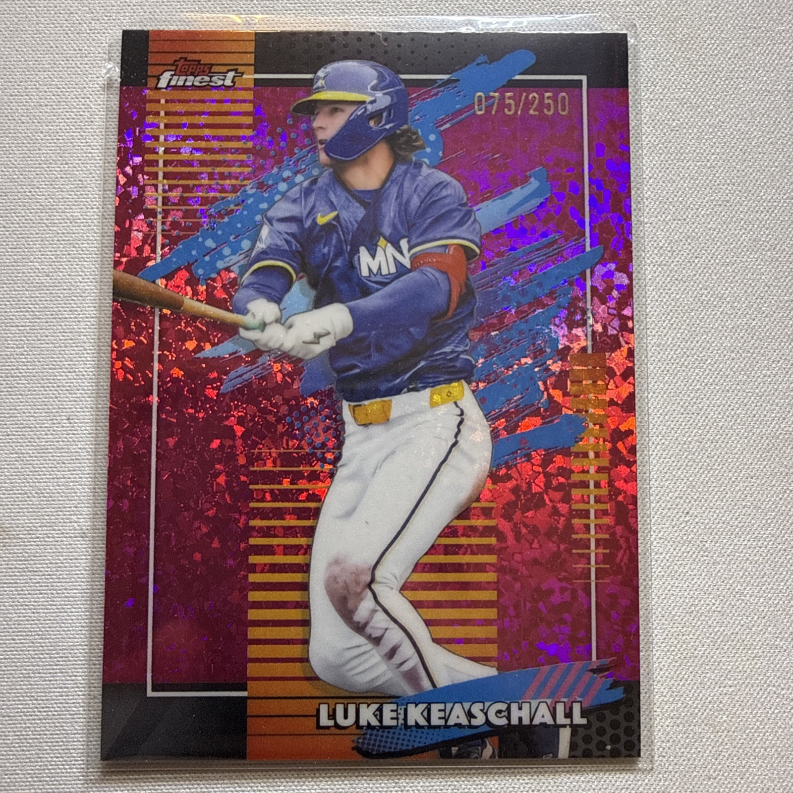 2026 Topps Finest Luke Keaschall Uncommon Mini Diamond Refractor /250