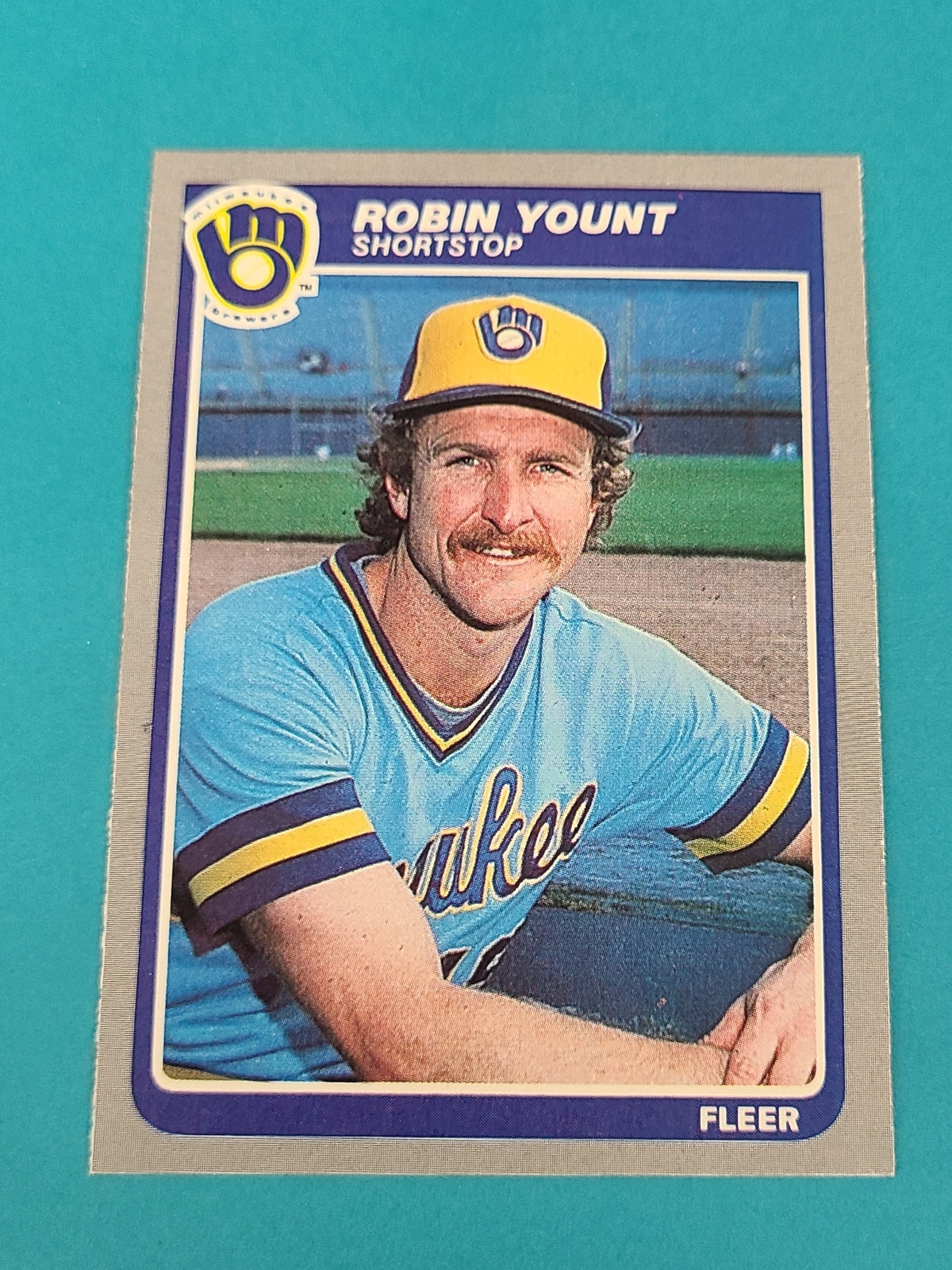 1985 Fleer #601 Robin Yount Milwaukee Brewers BASEBALL Card 1C