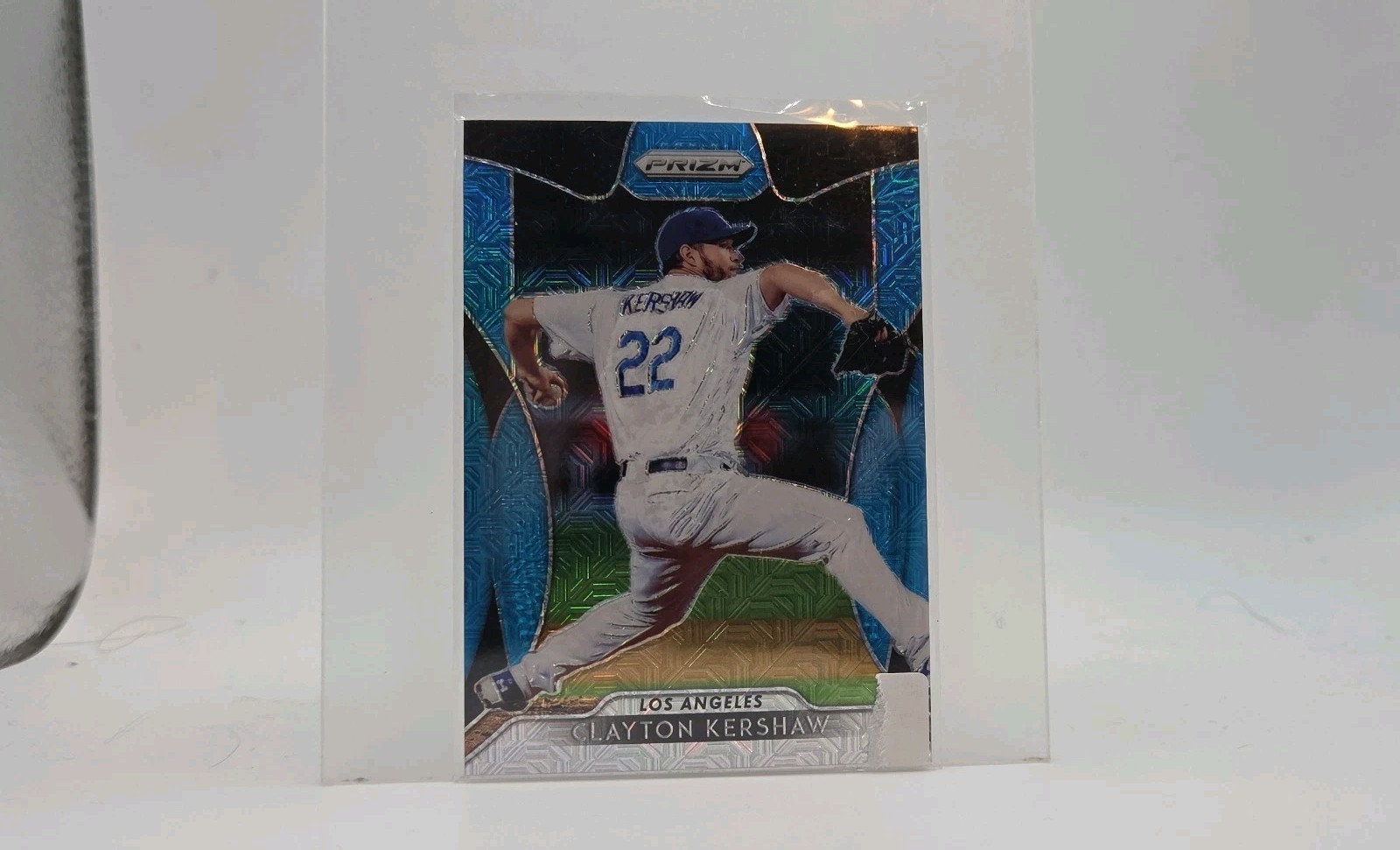 2019 Panini Prizm – Clayton Kershaw #98 Blue Mojo Prizm /399