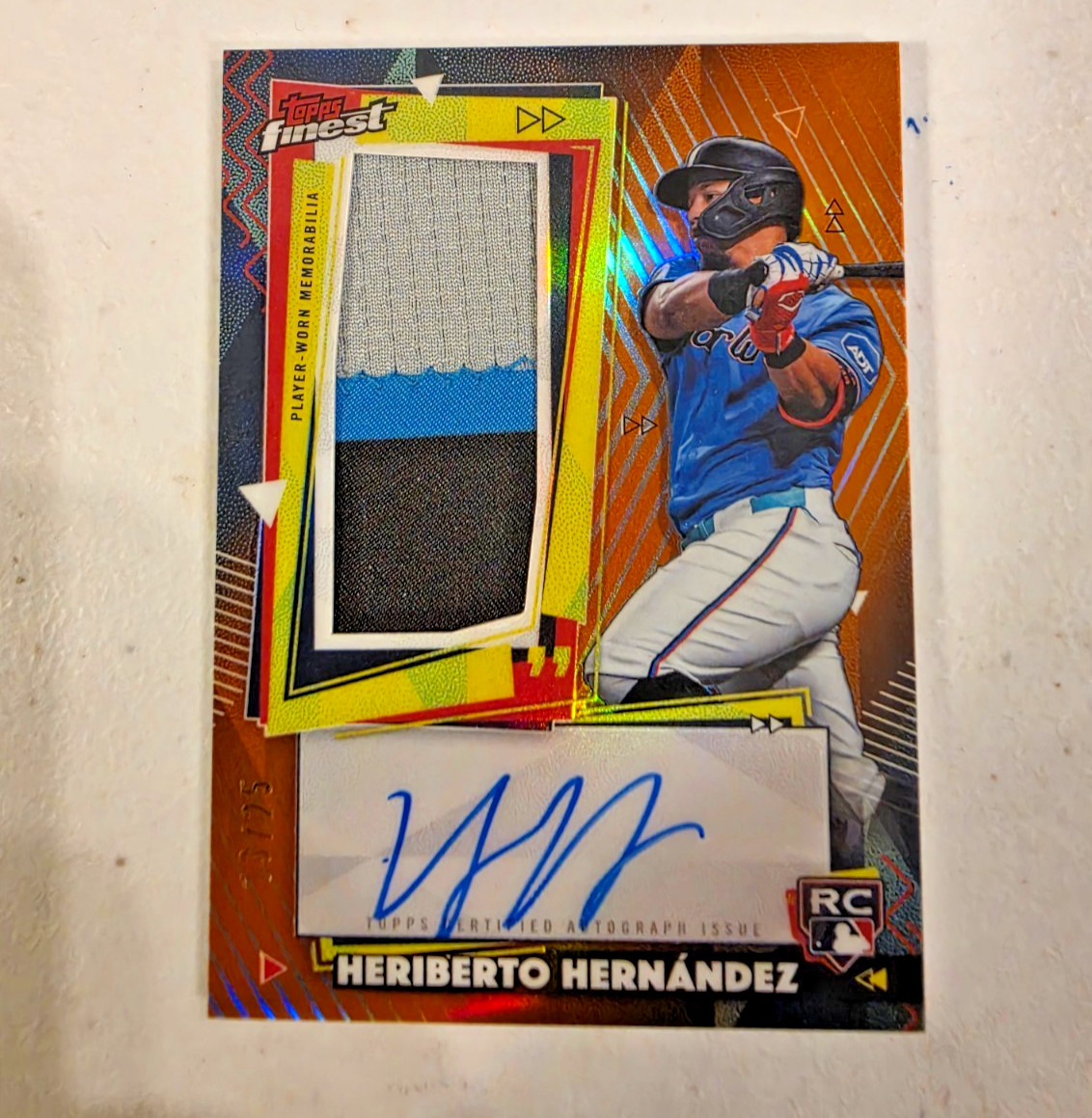 2026 Topps Finest Heriberto Hernandez RC Patch Auto Orange #13/25 Jersey #!!!!