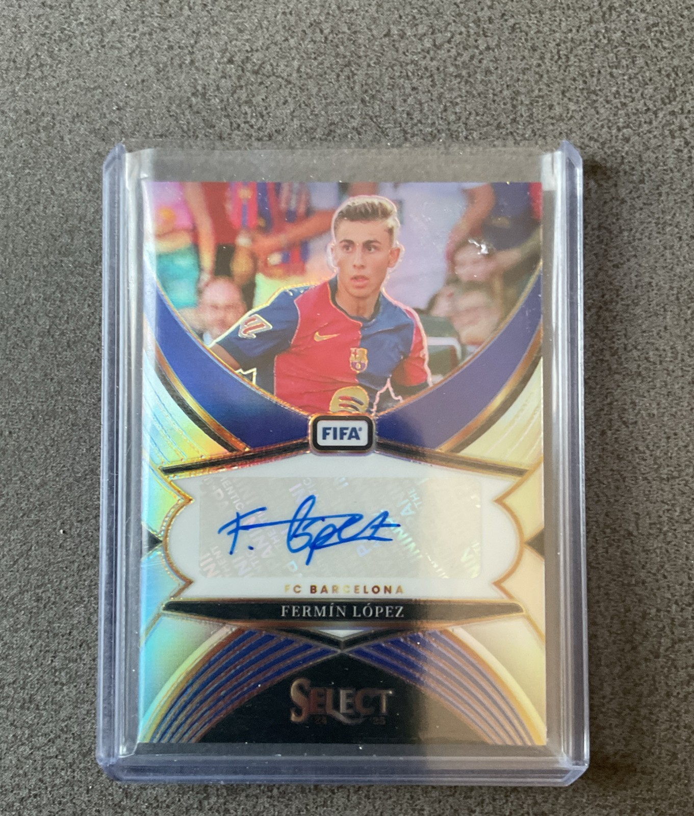 2024-25 Panini Select Fifa – Select Signatures Fermin Lopez #SS-FL (AU)