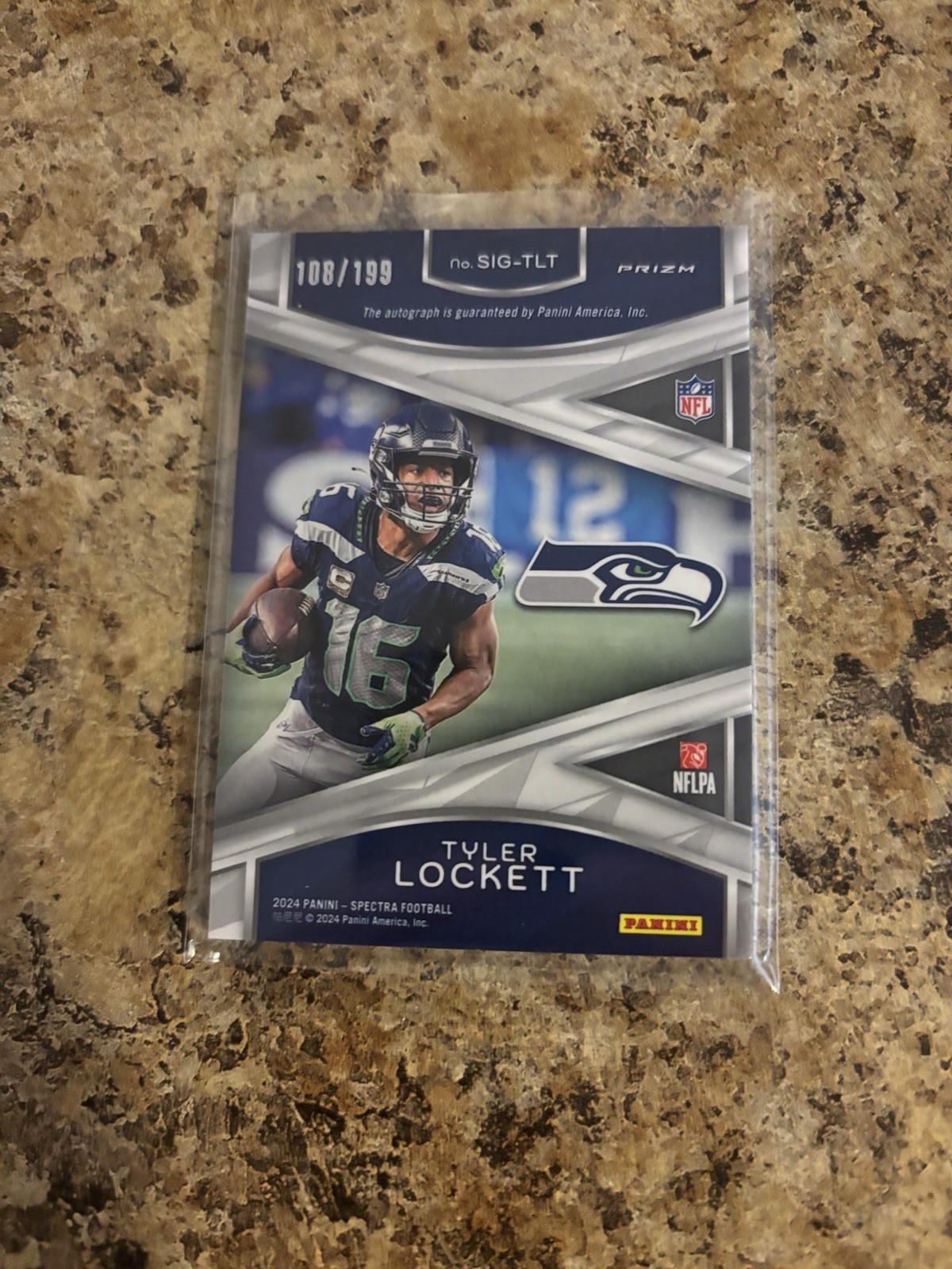 2024 Panini Spectra – Signatures Tyler Lockett #SIG-TLT 108/199 See Description