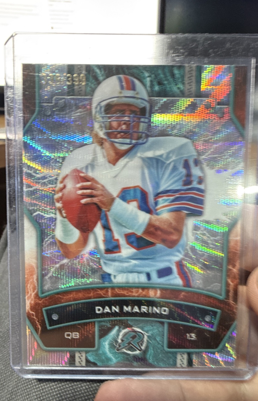 2024 Topps Resurgence – Dan Marino #58 Surge Refractor /399