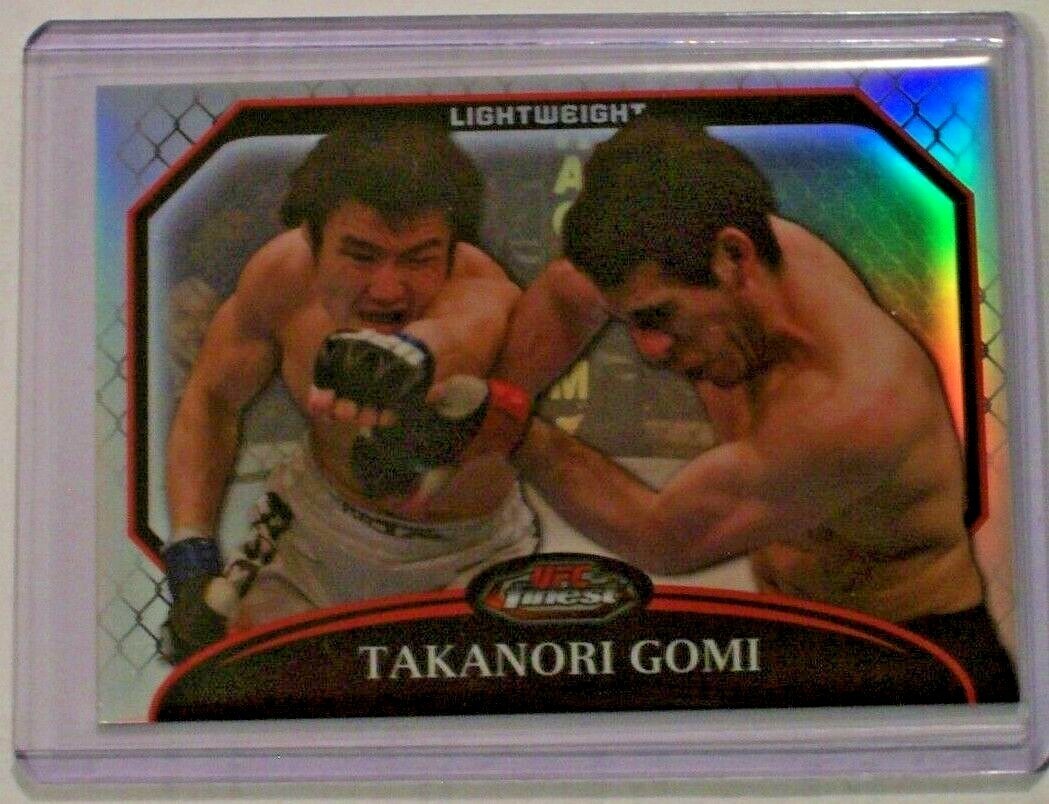 2011 Topps UFC Finest Refractor Parallel Takanori Gomi /888 #8 Damaged