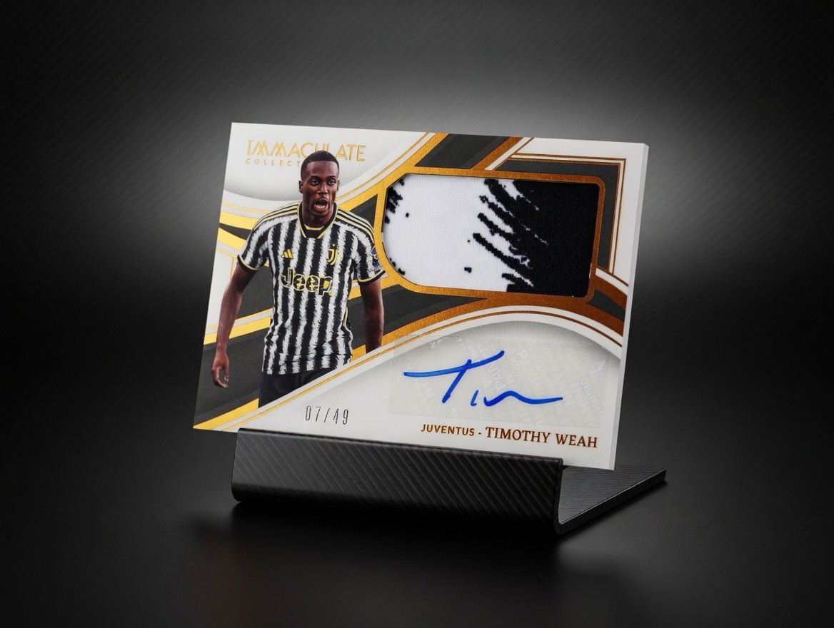 2023-24 Panini Immaculate Dual Swatch Autographs Timothy Weah Juventus 07/49