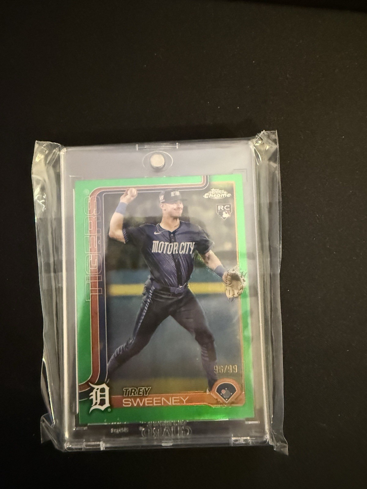 MLB Detroit Tigers – Trey Sweeney Rookie Topps Chrome 96/99 Green Parallel