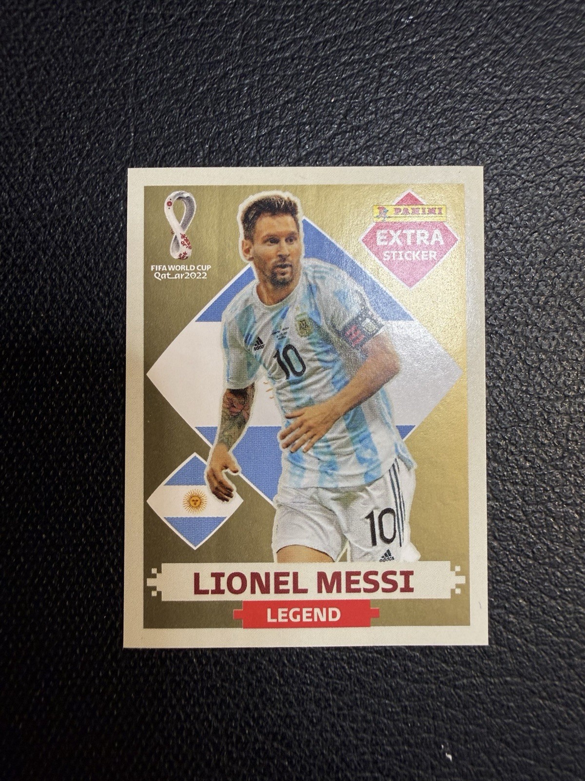 2022 Panini FIFA World Cup Lionel Messi Extra Stickers – Legends Gold (Italy)