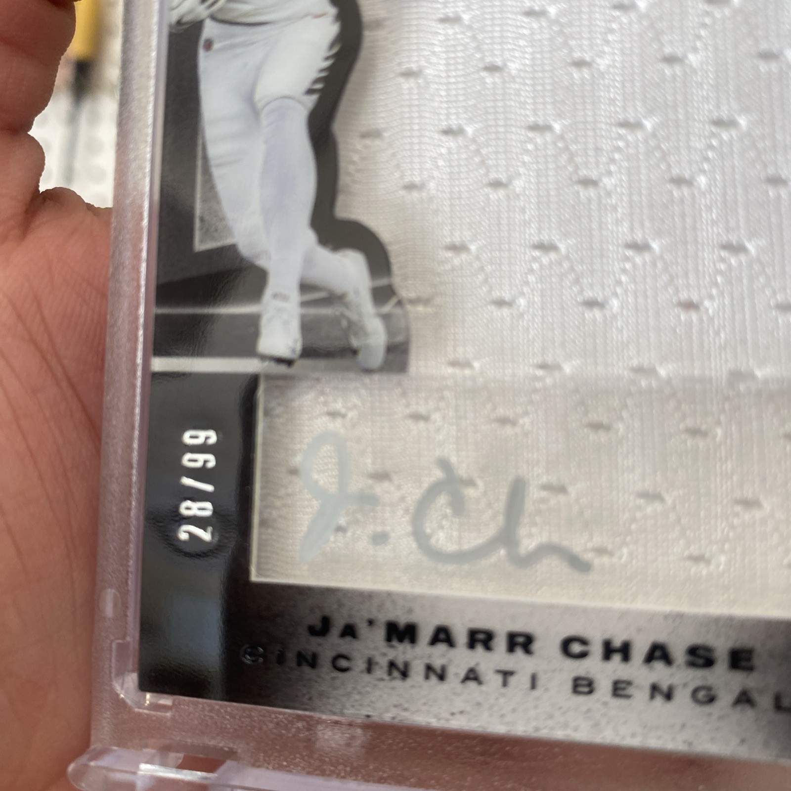 2021 Panini Black – Sizeable Signatures Rookie Jerseys Ja’Marr Chase #SRJ-JC /99
