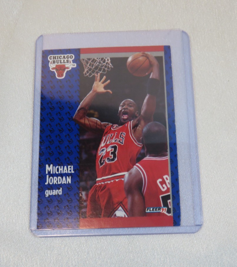 1991-92 Fleer Michael Jordan Bulls NBA Card #29 – 35 PT Sleeve